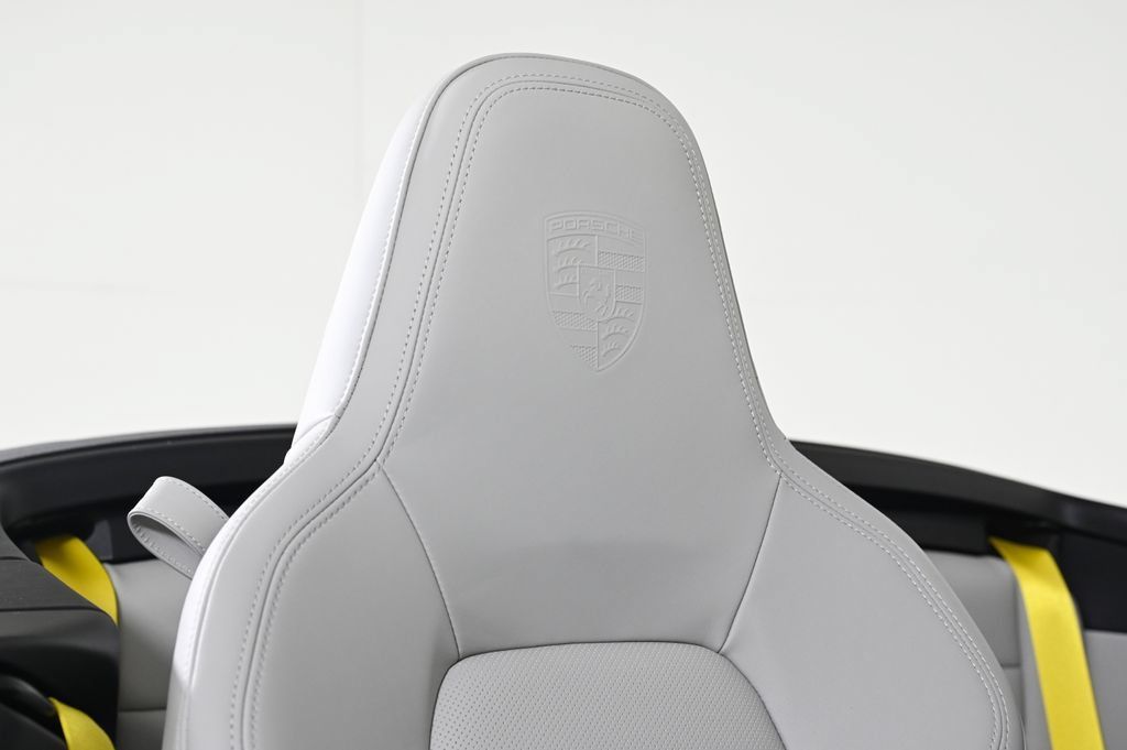 Used 2026 Porsche 911 Carrera GTS RWD image 21
