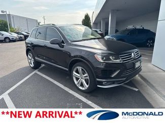 Used 2017 Volkswagen Touareg Executive AWD/4WD video 1