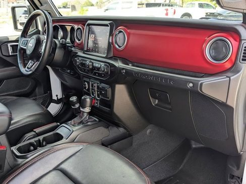 Used 2023 Jeep Wrangler Unlimited Rubicon w/ Cold Weather Group image 22