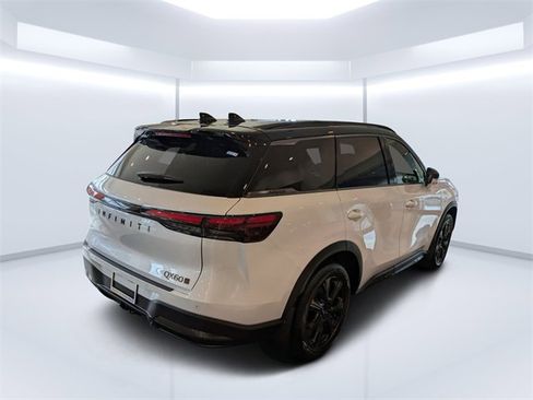 New 2026 INFINITI QX60 Autograph w/ Autograph Tech Package image 3