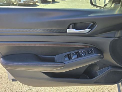 Used 2022 Nissan Altima 2.5 SR image 8