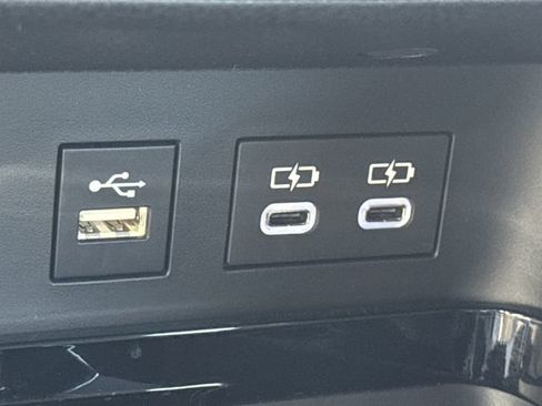 Used 2025 Toyota Camry XSE FWD image 29