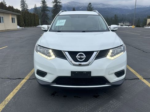 Used 2016 Nissan Rogue S w/ Appearance Package image 2