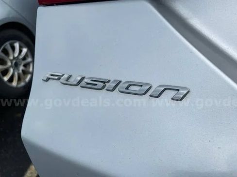 Used 2016 Ford Fusion S FWD image 20