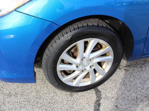 Used 2012 MAZDA MAZDA3 i Touring image 10