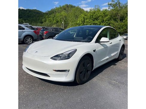 Used 2022 Tesla Model 3 Long Range AWD/4WD image 1