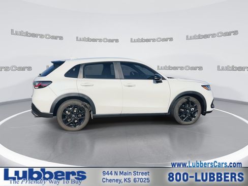 Used 2023 Honda HR-V Sport image 9