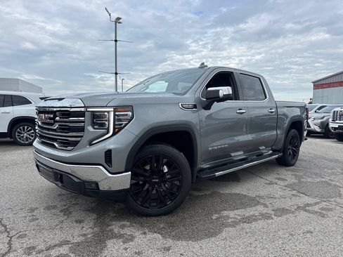 Used 2023 GMC Sierra 1500 SLT w/ SLT Premium Package AWD/4WD image 1