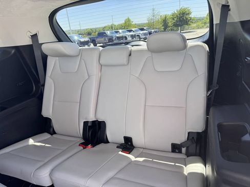 Used 2021 Kia Telluride SX w/ SX Prestige Package image 32