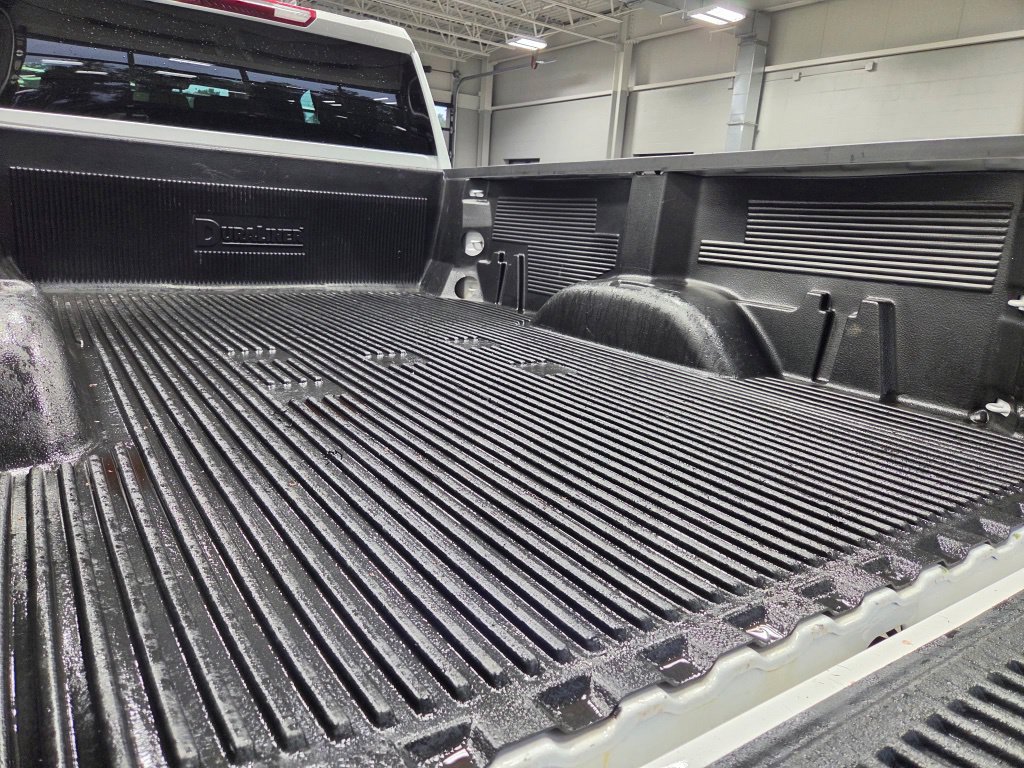 Used 2025 Chevrolet Silverado 2500 LT w/ Convenience Package AWD/4WD image 13