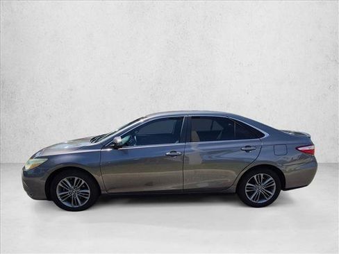 Used 2015 Toyota Camry SE FWD image 8