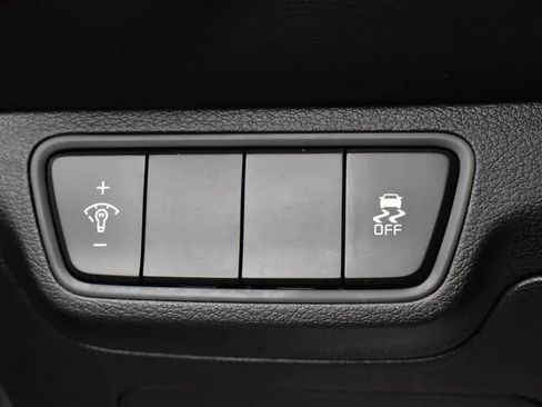 Used 2024 Kia Forte LXS image 21