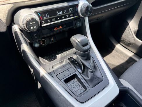 Used 2025 Toyota RAV4 XLE w/ Convenience Package FWD image 19