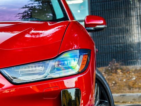 Used 2020 Jaguar I-PACE SE image 4