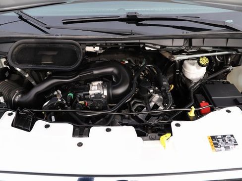 Used 2023 Ford Transit 350 XLT image 3