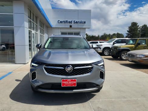 Used 2023 Buick Envision Avenir FWD image 2