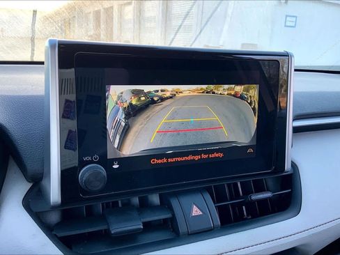 Used 2023 Toyota RAV4 XLE image 25