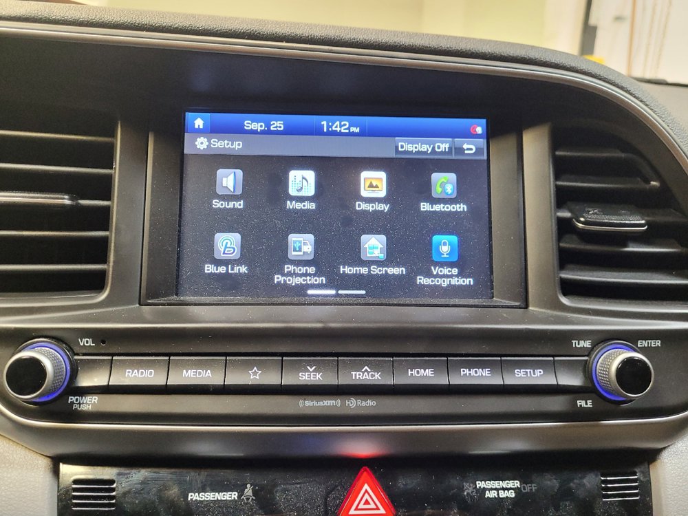 Used 2020 Hyundai Elantra Value Edition FWD image 25