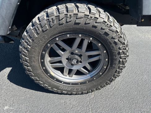Used 2014 Jeep Wrangler Unlimited Sport w/ Quick Order Package 24S AWD/4WD image 25