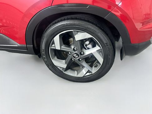 Used 2023 Hyundai Venue SEL image 11