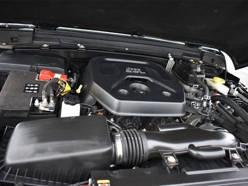 Used 2021 Jeep Wrangler Unlimited Sport image 36