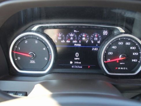 Used 2022 Chevrolet Silverado 2500 LTZ w/ LTZ Premium Package image 30