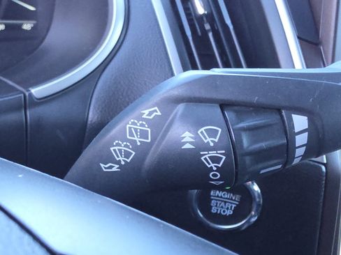 Used 2021 Ford Edge ST-Line image 12