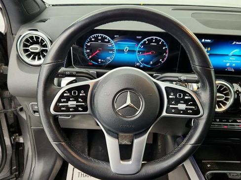 Used 2020 Mercedes-Benz GLB 250 GLB 250 4MATIC SUV w/ Premium Package image 13