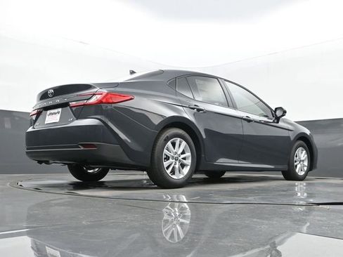 New 2026 Toyota Camry LE image 24