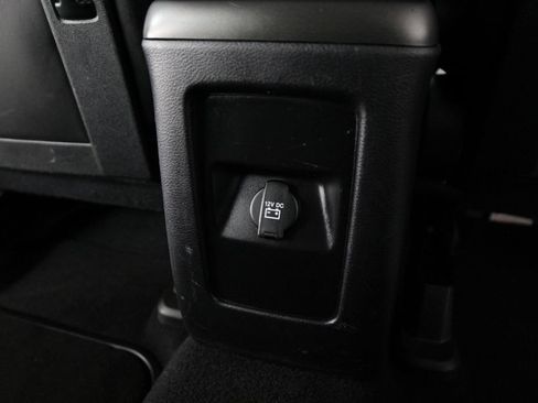 Used 2018 Dodge Journey Crossroad w/ Nav & Sun Group AWD/4WD image 45
