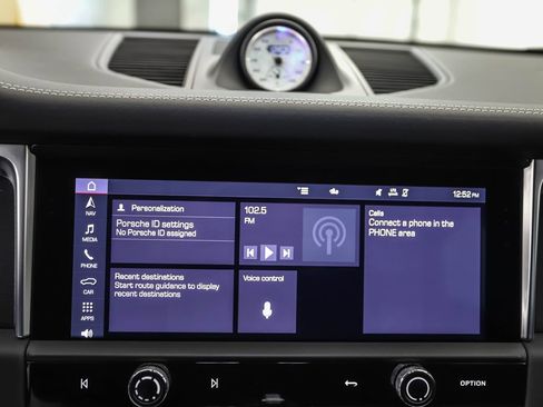 Used 2023 Porsche Macan GTS image 15