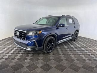 Certified 2025 Honda Pilot Elite video 3