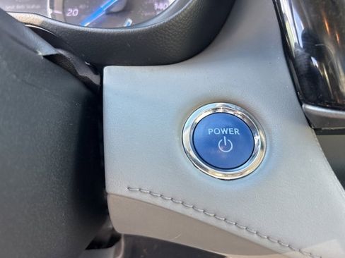 Used 2022 Toyota Highlander Limited image 28