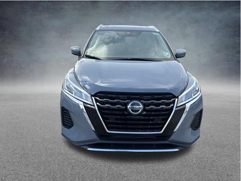 Used 2021 Nissan Kicks SV FWD image 3