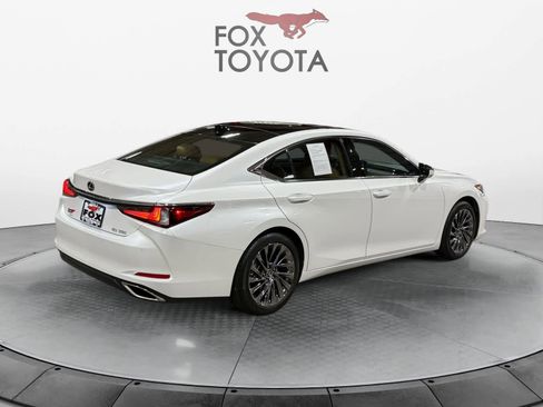 Used 2024 Lexus ES 350 w/ Luxury Package image 6