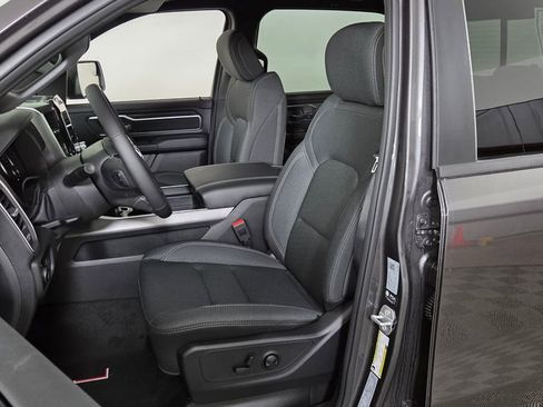 New 2026 RAM 1500 4x4 Crew Cab image 11