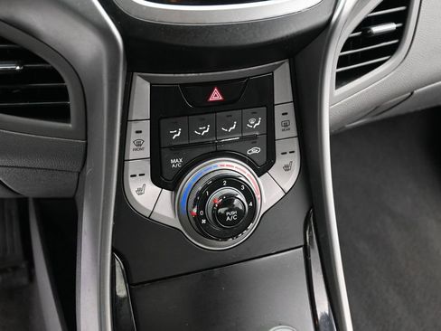 Used 2013 Hyundai Elantra GLS w/ Preferred Pkg FWD image 11