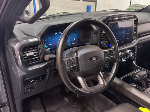 Used 2024 Ford F150 XLT w/ XLT Black Appearance Package AWD/4WD image 15