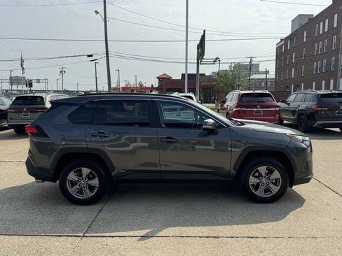 Used 2024 Toyota RAV4 XLE image 6