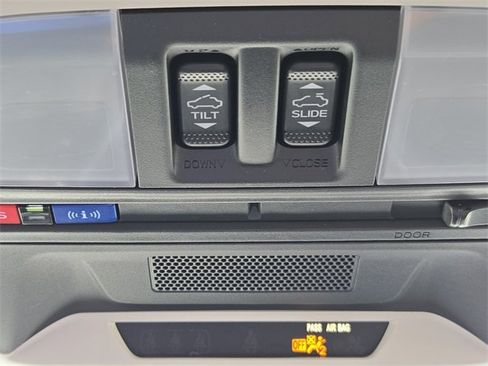 Used 2024 Subaru Crosstrek 2.5i Limited image 24