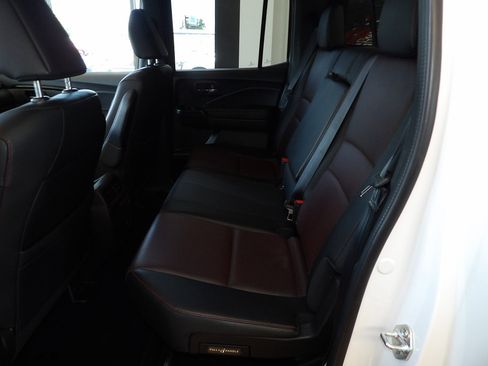 Used 2022 Honda Ridgeline Black Edition image 25