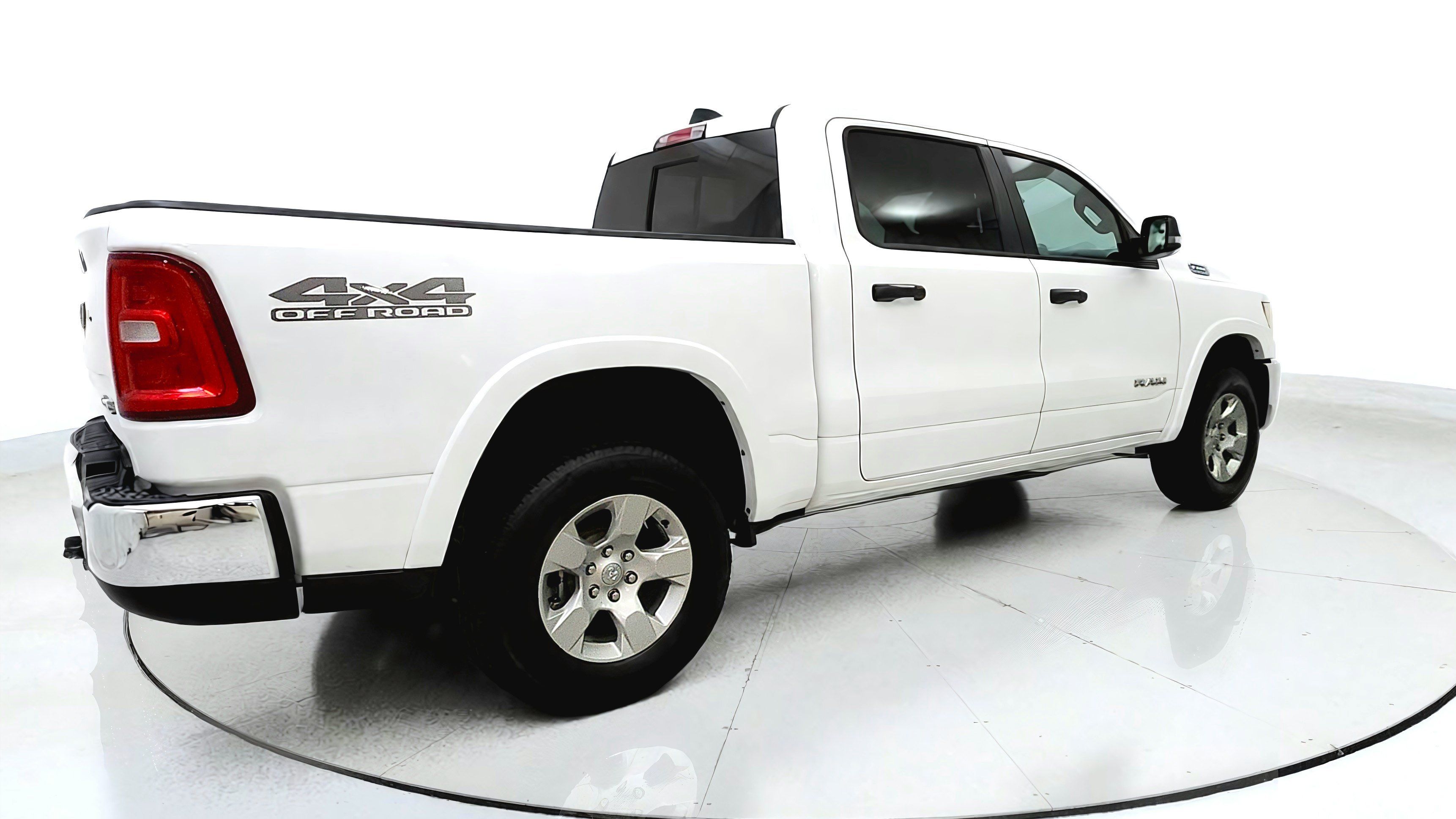 Used 2025 RAM 1500 Big Horn AWD/4WD image 7