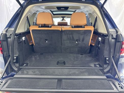Used 2021 BMW X7 xDrive40i w/ Executive Package image 27