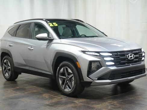 Used 2025 Hyundai Tucson SEL AWD/4WD image 1