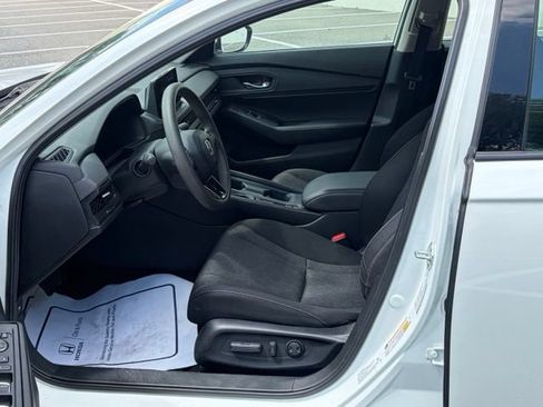 Certified 2024 Honda Accord EX image 15