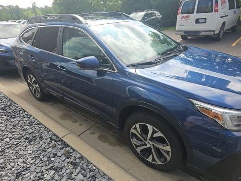 Used 2021 Subaru Outback Limited AWD/4WD image 1