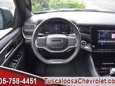 Used 2022 Jeep Wagoneer Series II RWD image 33