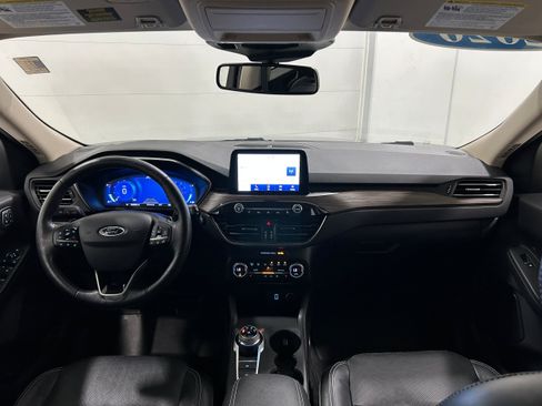 Used 2020 Ford Escape Titanium AWD/4WD image 15