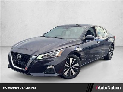 Used 2022 Nissan Altima 2.5 SV