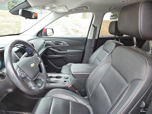Used 2020 Chevrolet Traverse Premier image 17
